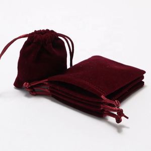 7*9cm Luxury Microfiber Jewelry Pouch with Embossed Logo Small Gift <b>Envelope</b> for Necklace Bracelet Necklace Bracelet Jewelry Bag - Product Image 2