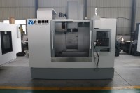 Centro de Mecanizado Vertical CNC VMC650, Fresadora de Alta Precisión de 3 Ejes con Gran Capacidad de Corte