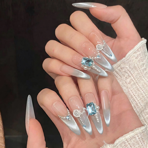 10 <span class=keywords><strong>Uñas</strong></span> <span class=keywords><strong>Postizas</strong></span> <span class=keywords><strong>de</strong></span> Sirena con Degradado 3D, Flores Blancas y Diamantes <span class=keywords><strong>de</strong></span> Imitación, <span class=keywords><strong>Uñas</strong></span> <span class=keywords><strong>Postizas</strong></span> Largas en Forma <span class=keywords><strong>de</strong></span> Almendra, <span class=keywords><strong>Uñas</strong></span> <span class=keywords><strong>Postizas</strong></span> con Brillo Plateado y Efecto Ojo <span class=keywords><strong>de</strong></span> Gato - Product Image 2