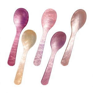 Juego de Cucharas Decorativas de Resina Hechas a Mano con Diseño de Ángel, Color Rosa, Morado y Dorado, para Decoración del Hogar, Uttar Pradesh, B.H CRAFTS - Product Image 1