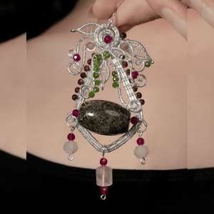 Nouveauté 2025 Pendentif b.Energy par beGems Vente en gros Pendentif en corail noir Lu Thong Grand pour femmes Bijoux élégants faits à la main - Product Image 1