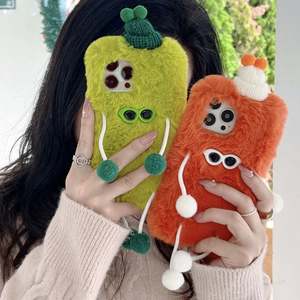 Étuis de téléphone en peluche monstre de luxe pour filles et garçons, lunettes de soleil, chapeau, pour iPhone 13 14 15 Pro Max 11 12 XR, couverture en fourrure moelleuse et chaude pour l'hiver - Product Image 4