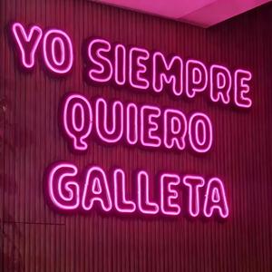 Letrero de Neón LED Personalizado, Decoración Publicitaria Acrílica, Fácil Instalación, Diseño de Alfabeto Personalizable, 2700K Blanco Cálido, Impermeable - Product Image 1