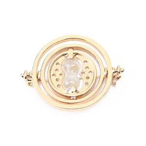 映画ハリー・タイムターナーブローチ金属合金ジュエリー金メッキアクセサリークラシック映画シリーズブローチ - Product Image 2