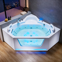 Baignoire d'angle triangulaire moderne pour 2 personnes avec lumière LED, hydrothérapie, spa, fenêtre en verre acrylique pour hôtel, villa, salle de bain