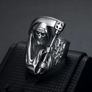 Trendiger Hochwertiger Edelstahl-<span class=keywords><strong>Ring</strong></span> im <span class=keywords><strong>Retro</strong></span>-Punk-Stil mit Coolem Sensenmann-Motiv und Dominantem Totenkopf in Antiksilber für Männer - Product Image 2
