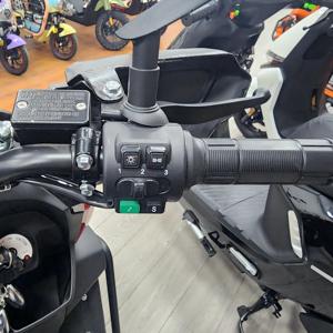 Motocicleta Eléctrica Tank <span class=keywords><strong>300</strong></span> de Larga Distancia, Scooter Eléctrico para Adultos con Batería de Litio de 12 Pulgadas, Motor de <span class=keywords><strong>4</strong></span> Tiempos de Alta Velocidad, Forjado OEM - Product Image 4
