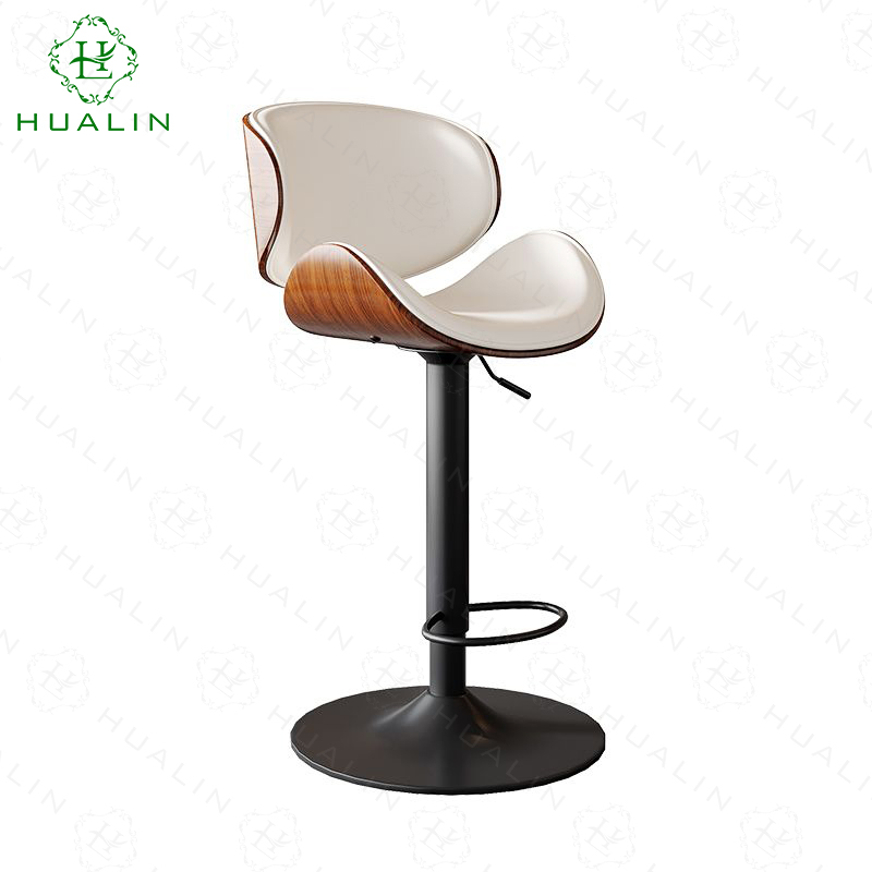 Pelle bianca + gambe nere