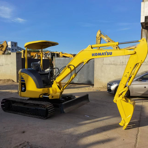 Excavadora Komatsu PC30MR de Segunda Mano en Buen Estado, 29 Toneladas, Cucharón de 1.7m, Pocas Horas de Trabajo, Sistema Hidráulico Fluido, Ideal para Trabajos a Pequeña Escala - Product Image 3