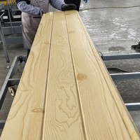 Panneau métallique gaufré à texture bois, imitation bois, matériau de bardage extérieur isolant