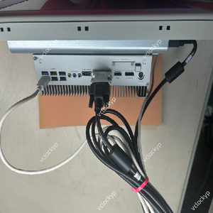 Pack d'automatisation embarquée Advantech UNO-2184G &amp;   Écran tactile FPM-5151G - Product Image 4