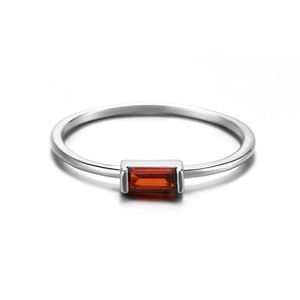 Anillo Fino de Plata Geométrico con Banda Delgada, Chapado en Oro de 18k, Plata de Ley S925, con Piedra Preciosa Baguette, Anillo ZC para Mujer - Product Image 6