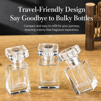 Vente en gros de flacons de parfum portables miniatures de 15 ml, flacons de parfum carrés de luxe vides, flacons de parfum en verre transparent rechargeables de poche
