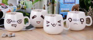 300 मिलीलीटर सिरेमिक कॉफी का दूध मग मजाकिया मुस्कान के साथ अजीब इमोजी रो रही है, जोड़ों और शिशुओं के लिए सफेद मिट्टी के बरतन पानी - Product Image 6