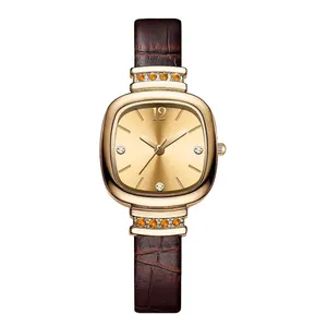 ساعة يد نسائية مربعة عصرية باللون الذهبي الوردي مع ساعة يد كوارتز نسائية بشعار مخصص ماسي وسوار صغير بسوار من الجلد