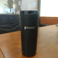 Verres intelligents avec contrôle de la température Tasse intelligente avec couvercle Tasse à café de voyage auto-chauffante avec affichage LED sur batterie intégrée