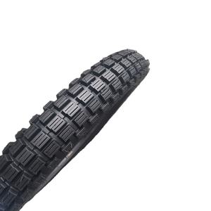 Pneus de scooter tout-terrain 17x300 30017 en caoutchouc pour motos - Product Image 3