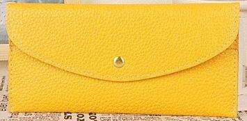 สีเหลือง