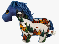 Nouvelle conception de peluche de cheval bleu avec rembourrage en coton PP et impression de scène de neige, poupée de cheval mignonne en polyester et coton