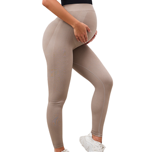 Leggings de Maternidad de Yoga sin Costuras, Ligeros, de Spandex/Nylon, Sólidos, con Efecto Scrunch en los Glúteos, Personalizados, de Cintura Alta, Holgados y de Longitud Completa - Product Image 1