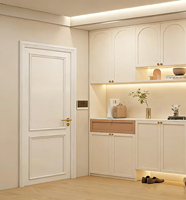 Porte en bois massif ignifuge moderne et écologique avec finition personnalisée, homologuée pour une utilisation intérieure dans les appartements, les cuisines et les hôtels
