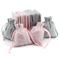 Sac cadeau à cordon en velours doux Offre Spéciale pour les fêtes de cartes de sport Tarot Oracle bijoux montres stockage de colliers de voyage