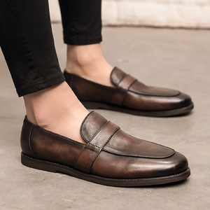 Mocasines de Hombre Hechos a Mano de Alta Calidad, Zapatos de Vestir de Otoño con Diseño Slip-On, Brillantes, Formales, Transpirables y que Aumentan la Estatura - Product Image 1