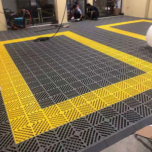 En gros revêtement de sol en plastique anti-dérapant pvc plancher extérieur en plastique <span class=keywords><strong>auto</strong></span>-videur carreaux de sol en plastique pour garage - Product Image 1