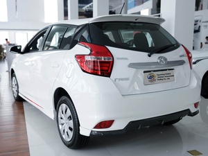 TCCH <span class=keywords><strong>Yaris</strong></span> L Edición Colorida CVT <span class=keywords><strong>2017</strong></span>, Automático, Gasolina, Sedán Usado, Volante a la Izquierda, <span class=keywords><strong>Precio</strong></span> de Exportación - Product Image 5