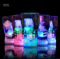 Luces LED de Cubo de Hielo con Logotipo Personalizado de Alta Calidad, Luces Intermitentes para Halloween, Bar, Baby Shower, Juguetes, Novedad, Venta al por Mayor, Plástico, Año Nuevo