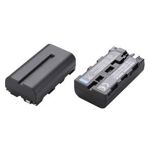 Baterai Digital pengganti Li-ion Sony NP-F550 F750 F970 2200mAh 4400mAh 8800mAh untuk lampu cincin Video & Monitor - Product Image 1