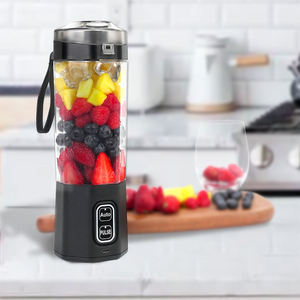 Taşınabilir 2'si 1 Arada <span class=keywords><strong>Shaker</strong></span> Şişe ve <span class=keywords><strong>Blender</strong></span> 6 Bıçaklı USB Şarjlı Kişisel El Tipi Mini BPA İçermeyen 700ML Smoothie Sıkacağı - Product Image 1