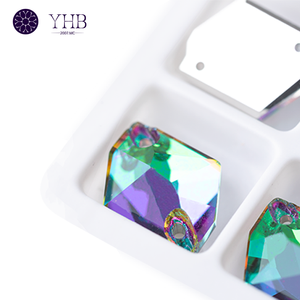 Hot Fix <span class=keywords><strong>Rhinestone</strong></span> chuyển tùy chỉnh thiết kế trang trí phụ kiện SEW-on đá màu xanh lá cây <span class=keywords><strong>Rhinestone</strong></span> - Product Image 1