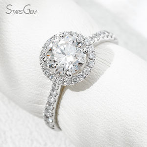 Starsgem 1,52 ct 6,8 mm Diamant rond taille brillant cultivé en laboratoire Or blanc 18 carats Halo Bague de fiançailles classique Couleur D - Product Image 3