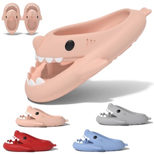 2024 regalos <span class=keywords><strong>de</strong></span> Navidad nublado <span class=keywords><strong>tiburón</strong></span> diapositivas zapatos suaves antideslizantes nube zapatillas <span class=keywords><strong>tiburón</strong></span> sandalias <span class=keywords><strong>chanclas</strong></span> mujeres hombres - Product Image 4