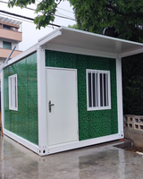 Salle de bain en conteneur à assemblage rapide avec articles sanitaires inclus pour une utilisation temporaire sur le chantier de construction