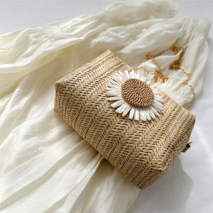 Bolso Pequeño Cuadrado de Moda Verano 2026, Elegante con Decoración Floral, para Mujer, de Hombro o Cruzado - Product Image 5