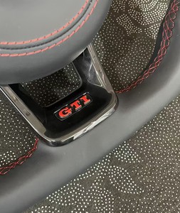 Volante Deportivo de Cuero Línea <span class=keywords><strong>R</strong></span> para VW <span class=keywords><strong>Golf</strong></span> 5-8 GTI/GTD Amarok T6-T7 Polo - Product Image 5
