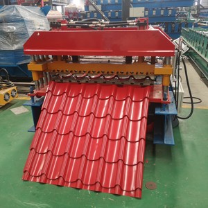 In <span class=keywords><strong>China</strong></span> Hergestellte Farbstahl-Fliesenformmaschine Rollladenmaschine Bambus-Glasur-Herstellungsmaschine - Product Image 4