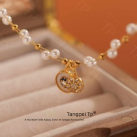 Kalung Liontin Wanita Tang Pei TP Desain Mutiara Imitasi Berlapis Emas 24K, Model Mutiara Berlapis, Koleksi Terbaru Musim Semi, Bahan Alloy, Multi-Layer, Cocok untuk Hadiah