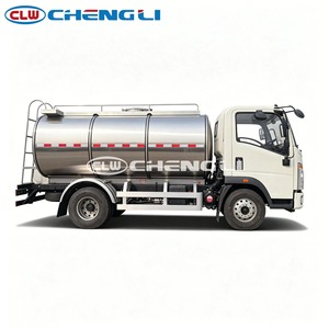 Camión Cisterna de Leche Aislado de Acero Inoxidable CLW Sinotruk HOWO 4x2 5.25CBM, Vehículo de Transporte de Leche Fresca para la Venta - Product Image 2