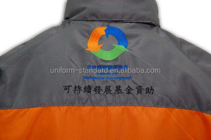 Nylon windbreaker chaqueta bordado de piel para hombres - Product Image 5