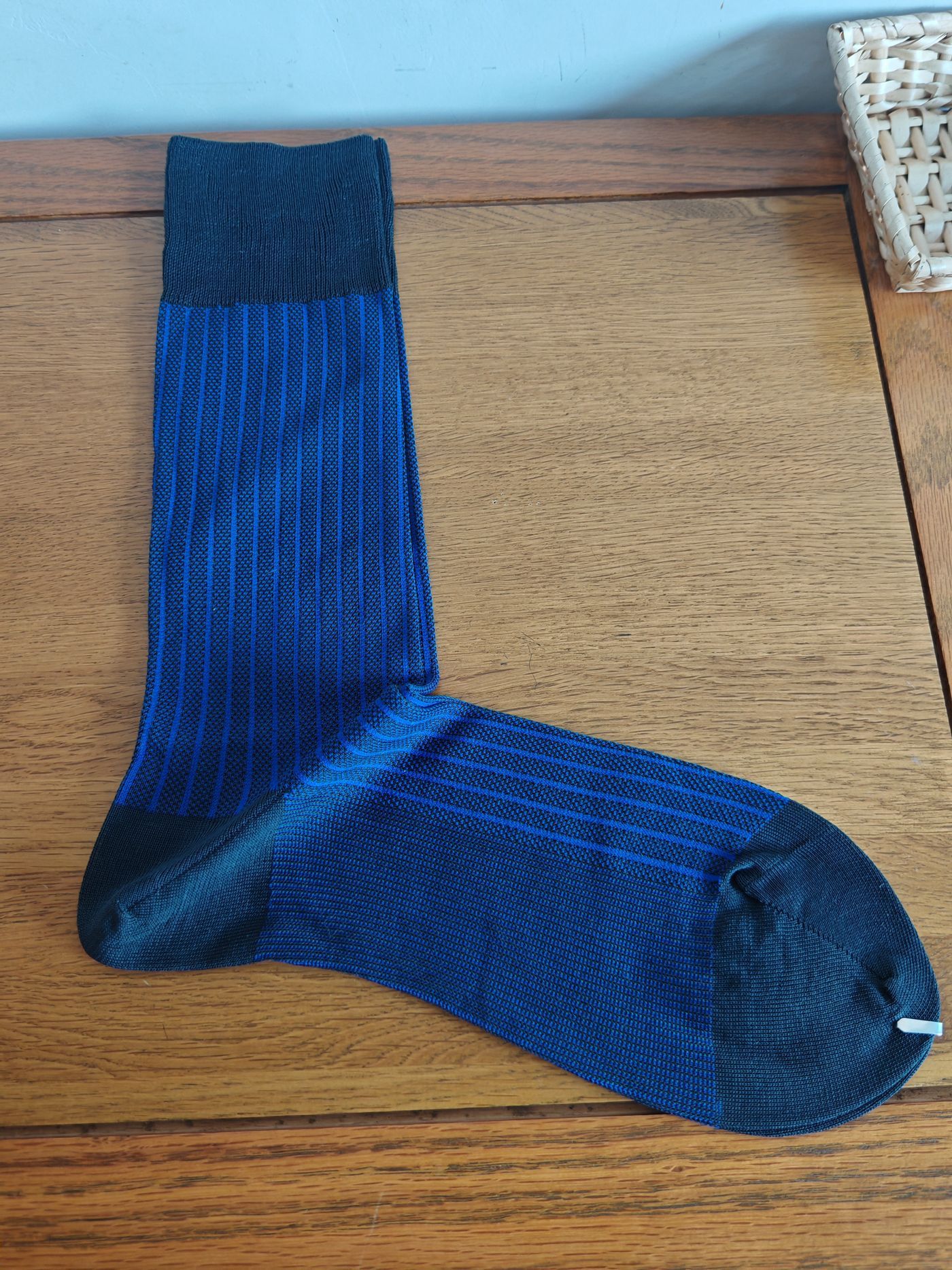 Gris foncé bleu rayé
