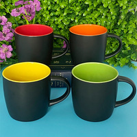 Mug à café en céramique 11 oz, intérieur coloré, extérieur noir mat, avec impression personnalisée, 2026