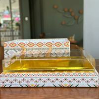 Boîte à gâteau et desserts transparente de luxe avec couvercle, design Atlas doré pour l'Aïd, plateau de pâtisserie pour le thé de l'après-midi, idéal pour les banquets et les fêtes, avec sac de transport