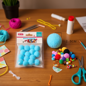 Pompon Ilan 2,5 cm colore cielo blu, materiali per artigianato e progetti fai da te - Product Image 3