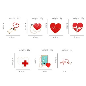 Toptan özel tıbbi hatıra broş Pin kalp anatomisi stetoskop hemşire doktor demir UV baskı Anime emaye tarzı - Product Image 4