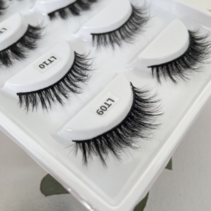 Pestañas Postizas de Estilo Natural de 13 mm, Hechas a Mano, con Logotipo Personalizado, Pestañas Cortas de Visón Sintético Natural - Product Image 3