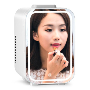 Refrigerador de belleza con acabado de espejo Hw de 4L con pantalla táctil LED, mini nevera de doble uso para coche y hogar - Product Image 1