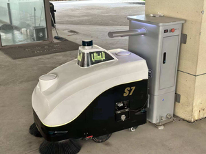 S7 AI Autonomous Outdoor Sweeping Robot LiDAR Navigation Dual Side Brushes For Plaza Factory Commercial Outdoor Ground Clean - Product Image 2